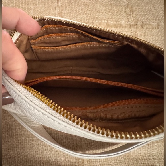 HOBO Cream Leather/ multi color striped / Gold hardware Crossbody / Fanny pack - Picture 5 of 9